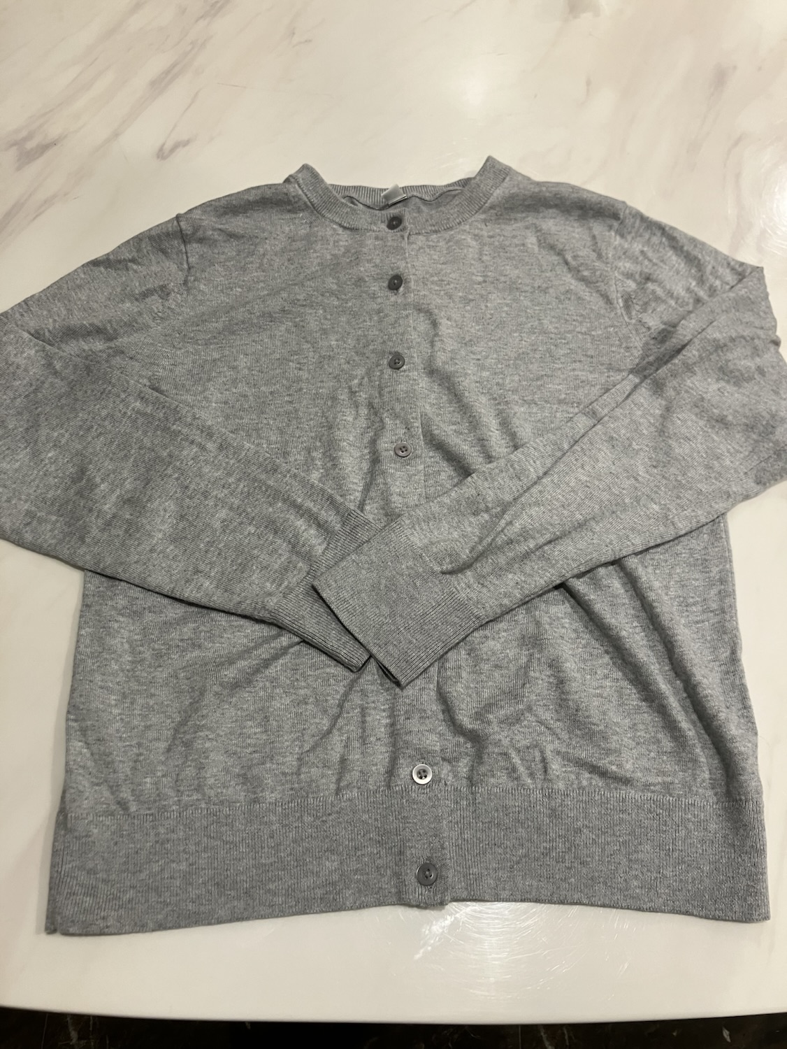 UNIQLOカーディガン
